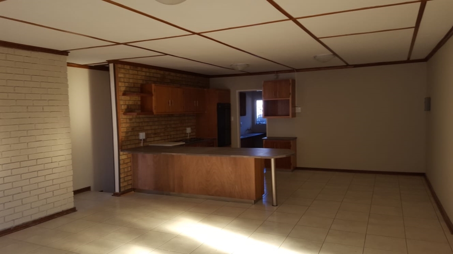 To Let 2 Bedroom Property for Rent in Langenhovenpark Free State